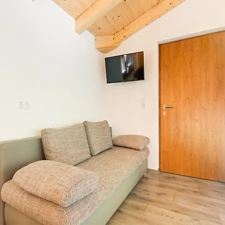 Sunlit Apartment Near Ski Area In Hollersbach Im Pinzgau * Hollersbach im Pinzgau