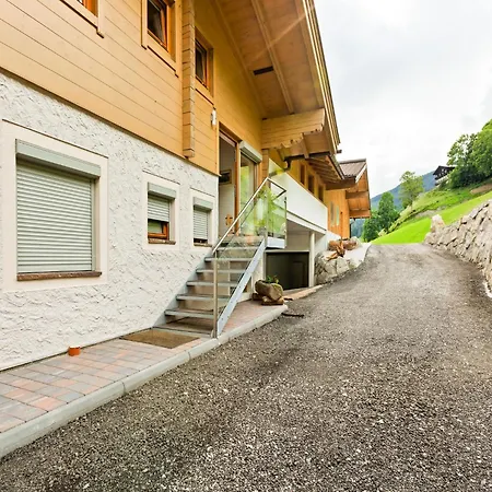 Sunlit Apartment Near Ski Area In Hollersbach Im Pinzgau Apartment