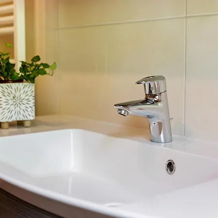 Sunlit Near Area In Διαμέρισμα *