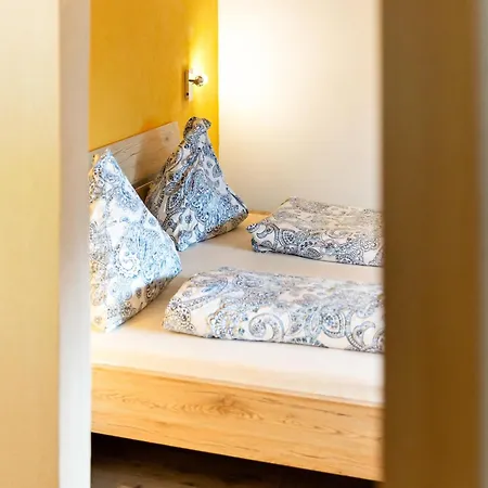 Sunlit Near Area In Διαμέρισμα *