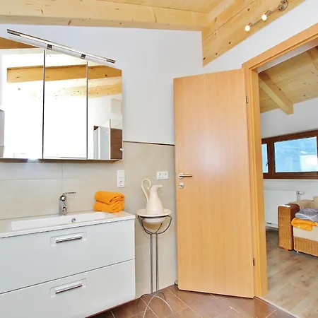Apartament Sunlit Near Area In *