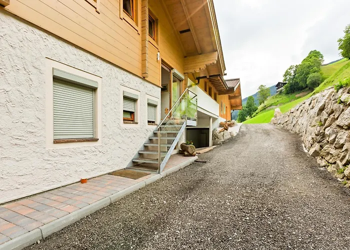 Sunlit Near Area In 公寓